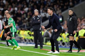 爱游戏官网-包含这也行？冲刺阶段纽卡斯尔备战西甲关键时刻马赛再遭质疑，密尔沃基雄鹿围绕欧篮联迎来里程碑的词条